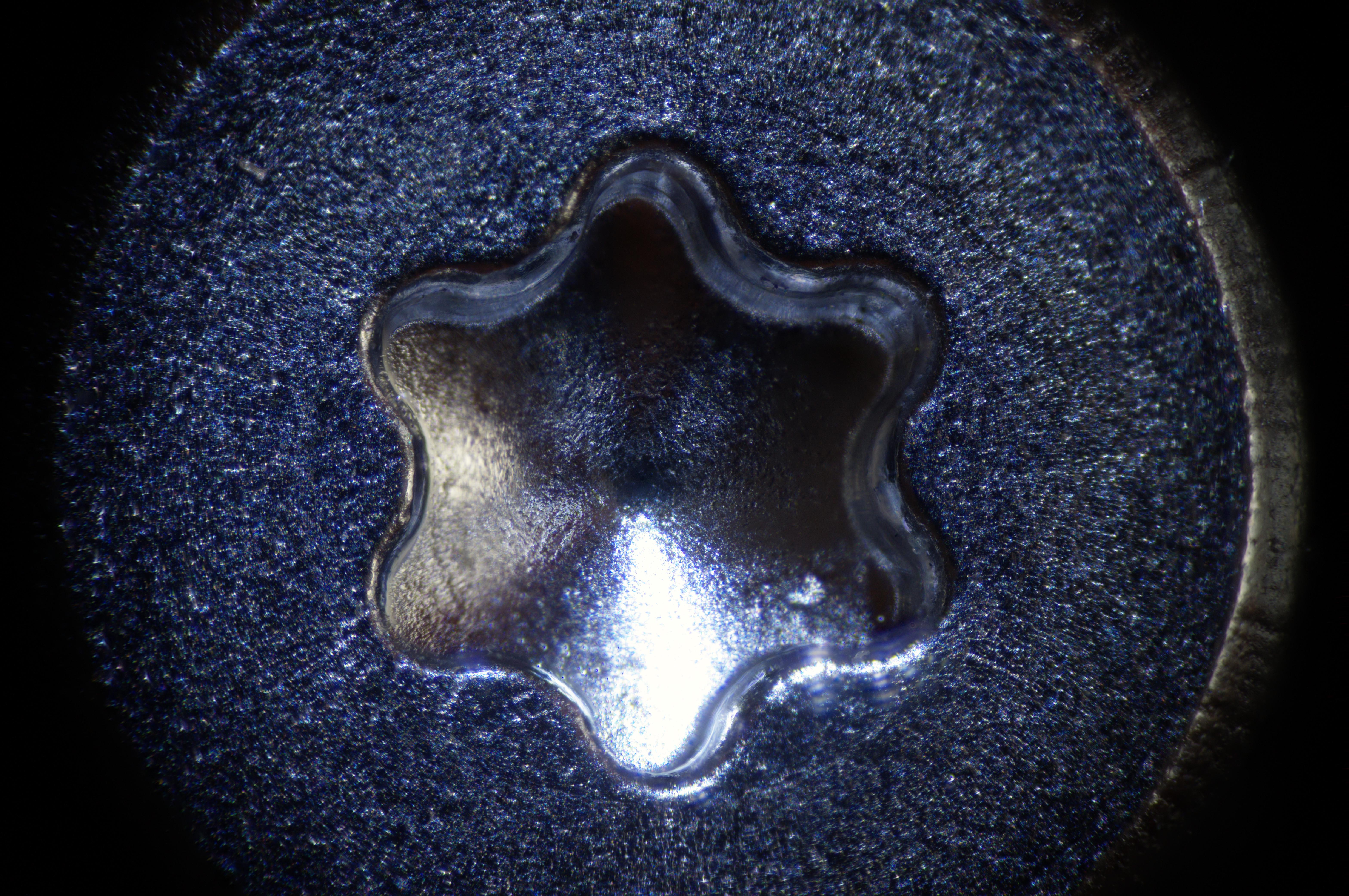 I Took A Macro Photography Of The Best Screw Ever Invented